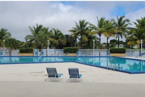 Condominio en venta en Miami, Florida, 1 dormitorio, 57.04 m2 № 1832429 - foto 21