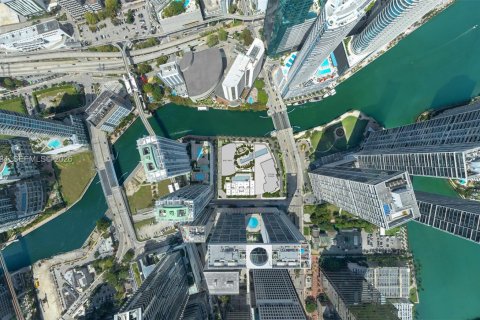 Condo in Miami, Florida, 2 bedrooms  № 2062409 - photo 20