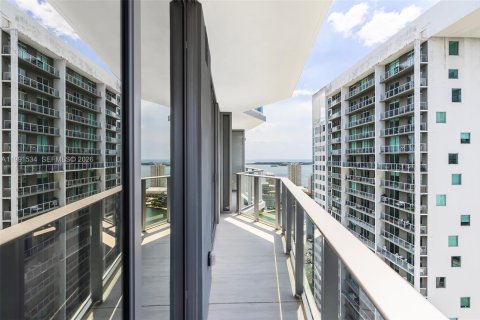 Condo in Miami, Florida, 2 bedrooms  № 2062409 - photo 9