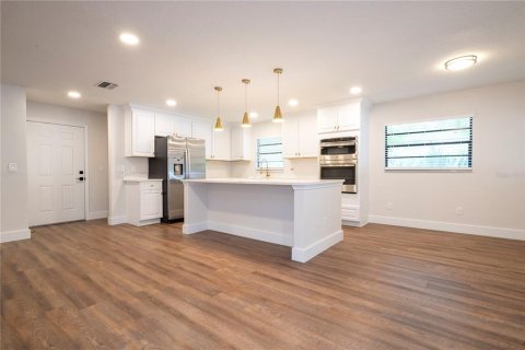 Casa en venta en Orlando, Florida, 3 dormitorios, 167.78 m2 № 2130826 - foto 29