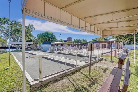 Copropriété à vendre à Lauderdale Lakes, Floride: 1 chambre, 61.5 m2 № 1688707 - photo 4