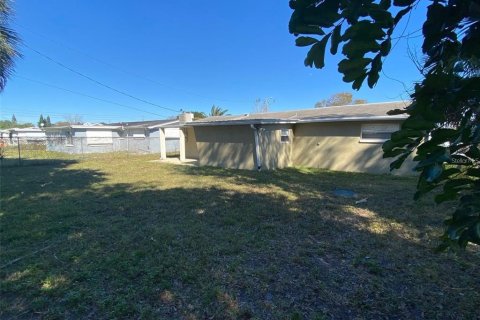 Casa en venta en Holiday, Florida, 2 dormitorios, 75.81 m2 № 2386239 - foto 12