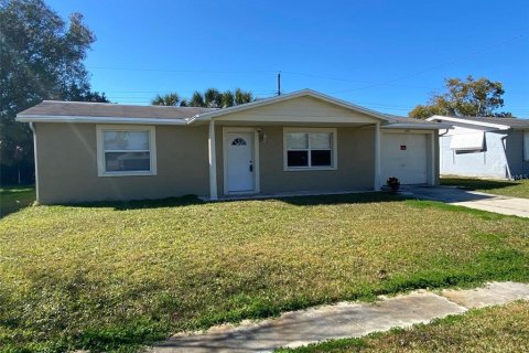 Casa en Holiday, Florida 2 dormitorios, 75.81 m2 № 2386239