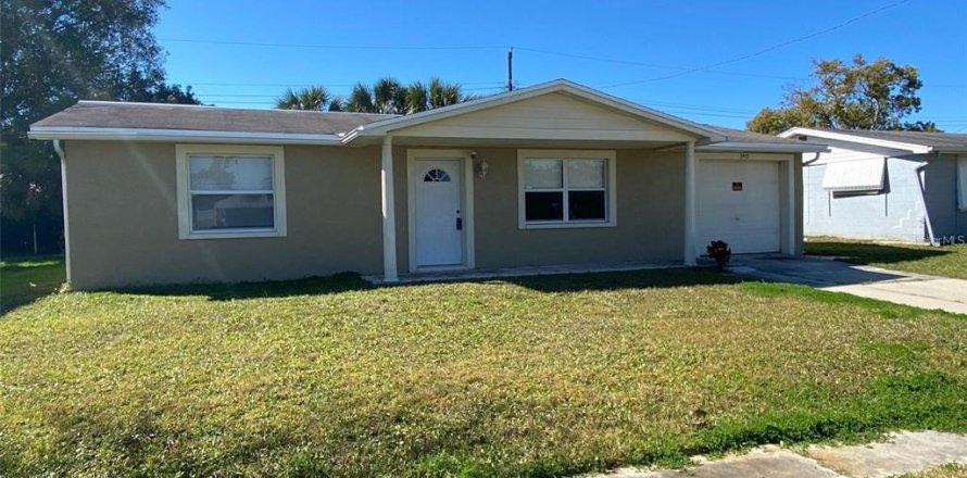 Casa en Holiday, Florida 2 dormitorios, 75.81 m2 № 2386239