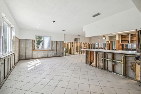 Casa en venta en Crystal River, Florida, 3 dormitorios, 175.59 m2 № 1517579 - foto 24