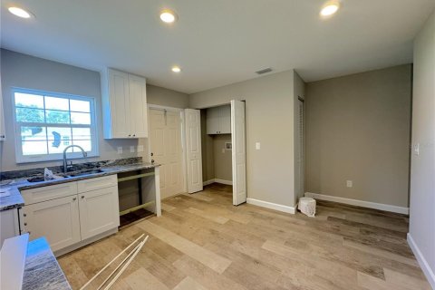 Appartement à louer à Floral City, Floride: 2 chambres, 86.4 m2 № 2358135 - photo 14