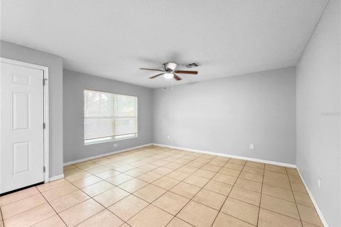 Villa ou maison à louer à Tampa, Floride: 3 chambres, 111.48 m2 № 2403175 - photo 8