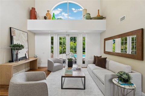 Casa en venta en Palmetto Bay, Florida, 6 dormitorios, 368.91 m2 № 2331308 - foto 5