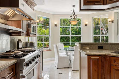 Casa en venta en Palmetto Bay, Florida, 6 dormitorios, 368.91 m2 № 2331308 - foto 15