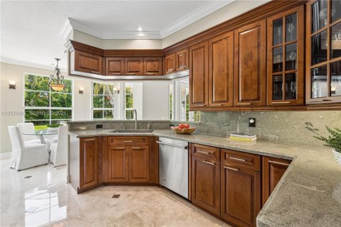 Casa en venta en Palmetto Bay, Florida, 6 dormitorios, 368.91 m2 № 2331308 - foto 14