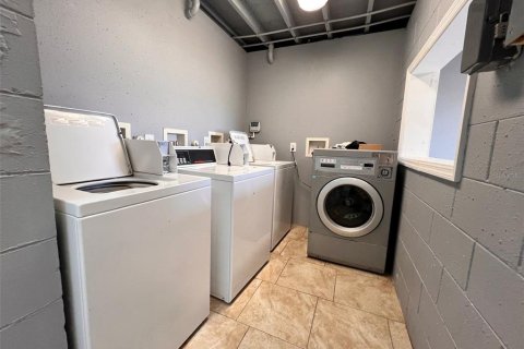 Appartement à louer à Titusville, Floride: 2 chambres, 65.96 m2 № 2386386 - photo 8