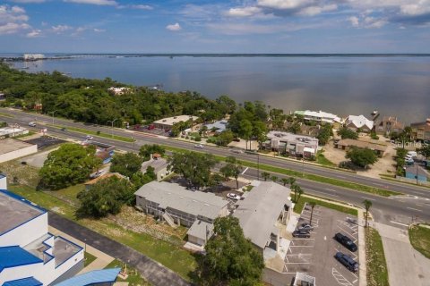 Appartement à louer à Titusville, Floride: 2 chambres, 65.96 m2 № 2386386 - photo 2