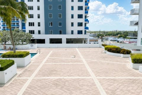 Condominio en venta en Hollywood, Florida, 2 dormitorios, 113.34 m2 № 2154199 - foto 4