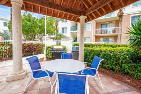 Condo in Palm Beach Gardens, Florida, 1 bedroom  № 1182701 - photo 1