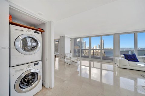 Снять в аренду кондоминиум в Майами, Флорида 2 спальни, 159.51м2, № 1963473 - фото 16