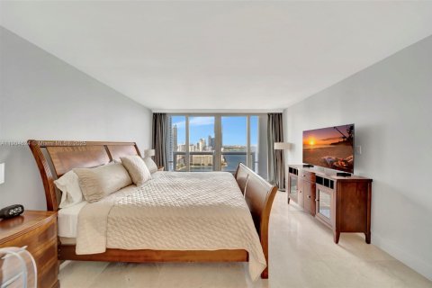 Снять в аренду кондоминиум в Майами, Флорида 2 спальни, 159.51м2, № 1963473 - фото 5