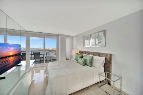 Снять в аренду кондоминиум в Майами, Флорида 2 спальни, 159.51м2, № 1963473 - фото 9