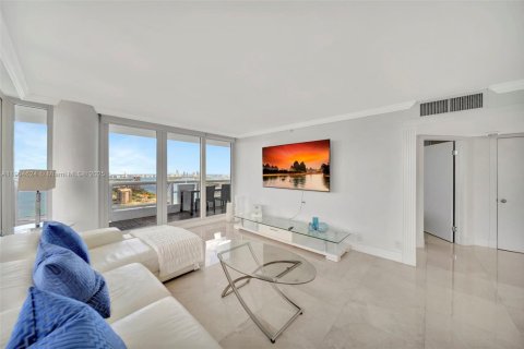 Снять в аренду кондоминиум в Майами, Флорида 2 спальни, 159.51м2, № 1963473 - фото 14