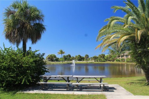 Condo in Placida, Florida, 2 bedrooms  № 251548 - photo 11