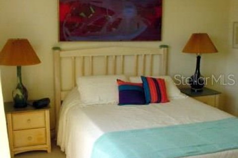 Condo in Placida, Florida, 2 bedrooms  № 251548 - photo 8