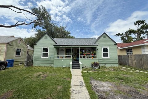 Apartment in Saint Petersburg, Florida 2 bedrooms, 55.74 sq.m. № 2369245