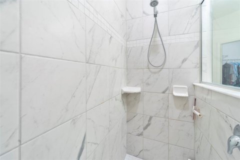 House in Palm Coast, Florida 4 bedrooms, 186.08 sq.m. № 1524404 - photo 21