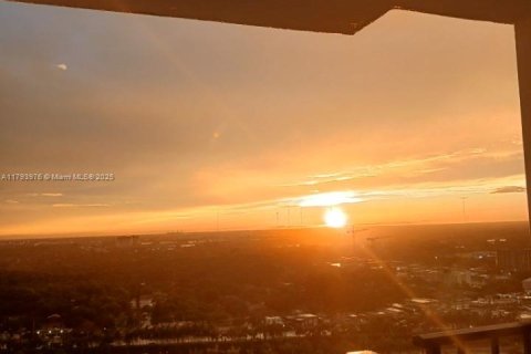 Condo in Aventura, Florida, 2 bedrooms  № 1861516 - photo 3