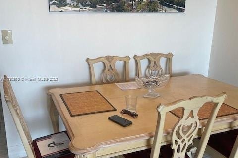 Condo in Aventura, Florida, 2 bedrooms  № 1861516 - photo 23