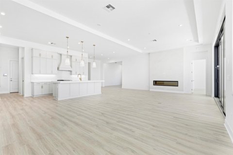 House in Palm Beach Gardens, Florida 4 bedrooms, 304.16 sq.m. № 2146399 - photo 15