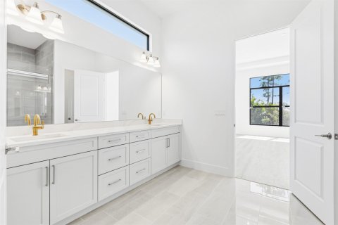 House in Palm Beach Gardens, Florida 4 bedrooms, 304.16 sq.m. № 2146399 - photo 29