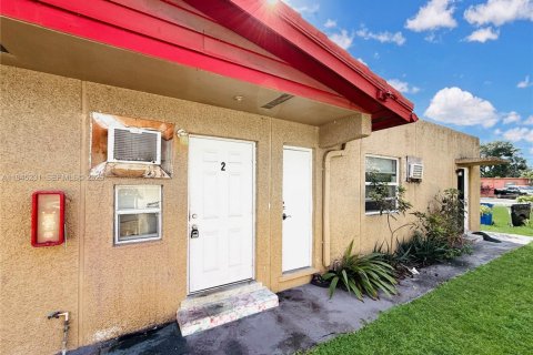 Propiedad comercial en venta en Fort Lauderdale, Florida, 168.15 m2 № 2001767 - foto 3