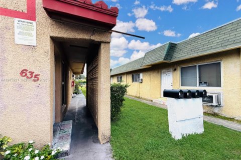 Propiedad comercial en venta en Fort Lauderdale, Florida, 168.15 m2 № 2001767 - foto 4