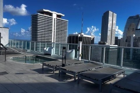 Condominio en alquiler en Miami, Florida, 1 dormitorio, 60.48 m2 № 2054358 - foto 27