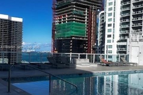 Condominio en alquiler en Miami, Florida, 1 dormitorio, 60.48 m2 № 2054358 - foto 30