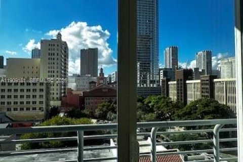 Condominio en alquiler en Miami, Florida, 1 dormitorio, 60.48 m2 № 2054358 - foto 25