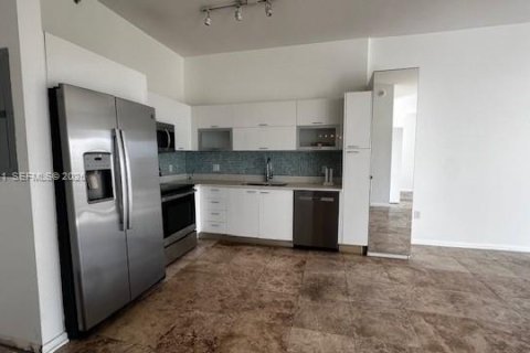 Condominio en alquiler en Miami, Florida, 1 dormitorio, 60.48 m2 № 2054358 - foto 9