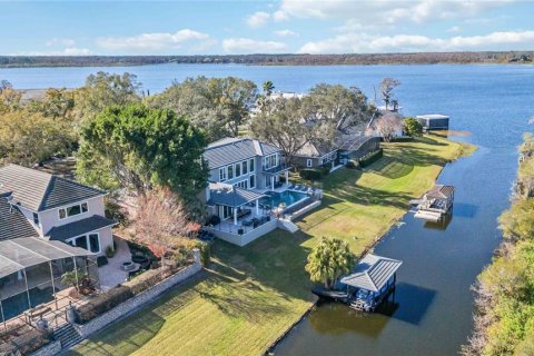 Casa en venta en Orlando, Florida, 4 dormitorios, 418.06 m2 № 1541585 - foto 1