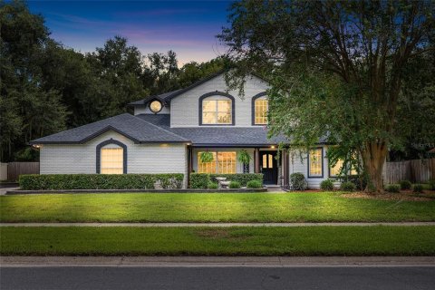 Villa ou maison à Kissimmee, Floride 4 chambres, 304.91 m2 № 2358438