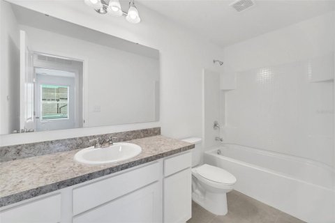 Townhouse in Davenport, Florida 3 bedrooms, 137.5 sq.m. № 1435784 - photo 18