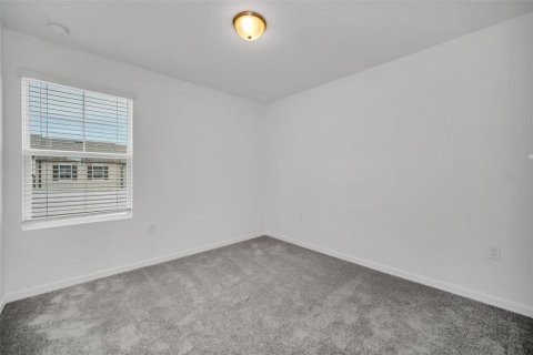 Townhouse in Davenport, Florida 3 bedrooms, 137.5 sq.m. № 1435784 - photo 13