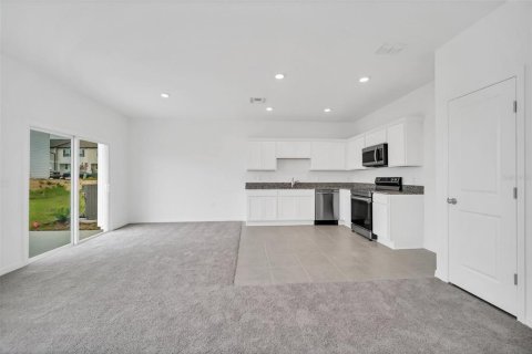 Townhouse in Davenport, Florida 3 bedrooms, 137.5 sq.m. № 1435784 - photo 8