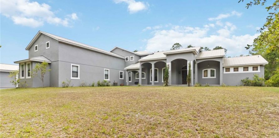 House in Orlando, Florida 4 bedrooms, 508.64 sq.m. № 1649442