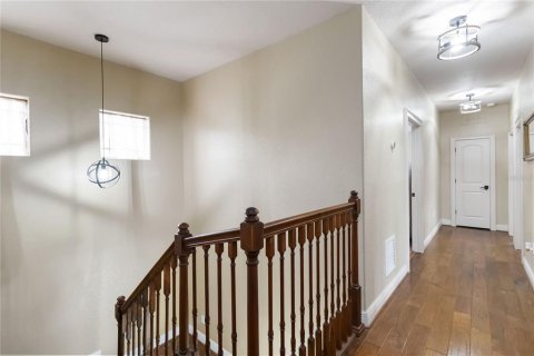 House in Orlando, Florida 4 bedrooms, 508.64 sq.m. № 1649442 - photo 5