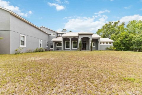 House in Orlando, Florida 4 bedrooms, 508.64 sq.m. № 1649442 - photo 14