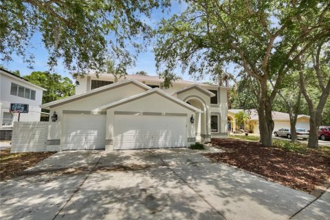 Casa en venta en Tampa, Florida, 4 dormitorios, 274.25 m2 № 1648983 - foto 3