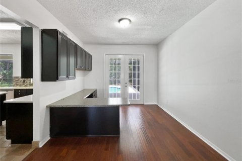 Casa en venta en Tampa, Florida, 4 dormitorios, 274.25 m2 № 1648983 - foto 15