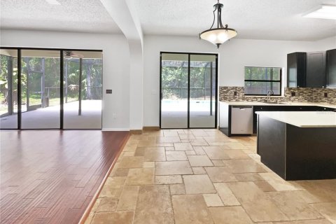 Casa en venta en Tampa, Florida, 4 dormitorios, 274.25 m2 № 1648983 - foto 14