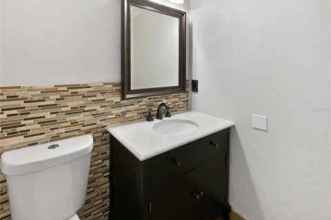 Casa en venta en Tampa, Florida, 4 dormitorios, 274.25 m2 № 1648983 - foto 23