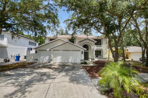 Casa en venta en Tampa, Florida, 4 dormitorios, 274.25 m2 № 1648983 - foto 2