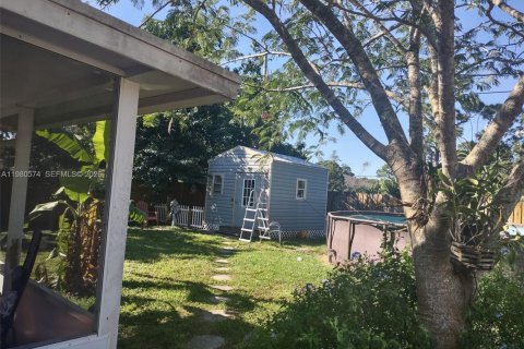 House in Port St. Lucie, Florida 3 bedrooms, 134.34 sq.m. № 2043836 - photo 17